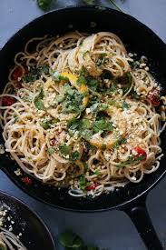 Einfache Spaghetti Aglio E Olio Rezept Jagdwurst Vegane Lebensmittel Rezepte