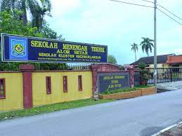 Yerel yönetim düzeyinde, alor setar, alor setar belediye meclisi tarafından yönetilir. Alor Setar Technical School Facebook