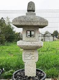 Antique Meiji Period Oribe Gata Japanese Stone Lantern 0101 0038 The Oribe Japanese Stone Lantern All Parts Are Rectungular In Accessoire Deco Deco Paysage