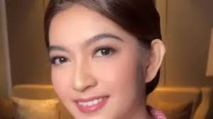 Elliot Page dan Emma Portner Cerai Setelah Tiga Tahun Menikah