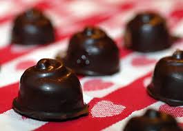 Chocolats Maison Facile Croustillants Au Thermomix Chocolat Maison Chocolat Noel Thermomix Recette Chocolat Maison