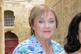 Lorraine Fulton's Instagram, Twitter & Facebook