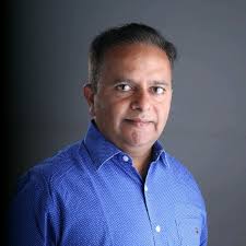 Gopal Kulkarni's Instagram, Twitter & Facebook