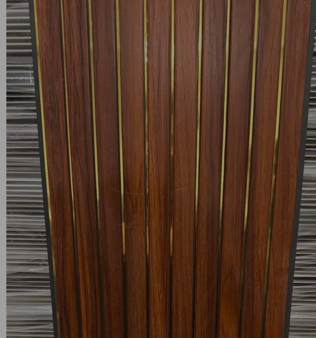PVC FLUTTER GOLDEN LINE product image