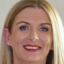 Maureen betty Bowen (@cosmicmomo)