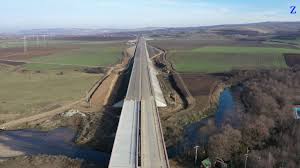 Compania de drumuri spune acum că putem spera să circulăm pe ea la sfârşitul lui 2019. Stadiul LucrÄrilor Pe Autostrada SebeÈ Turda Mobilizarea Este MediocrÄ Trans Info