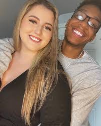 Rachel Stepp's Instagram, Twitter & Facebook