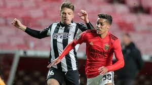 Он играет на позиции правый вингер. Pedrinho Player Profile 20 21 Transfermarkt