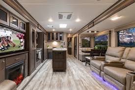 Grand design's commitment to exceeding customer we were part of the original ownership team that led a top rv manufacturer to become the largest travel trailer and fifth wheel company in the world. Grand Design Rv Pebble Interior Happy Daze Rvs Blog