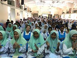 George taiping, jalan stesen, 34000 taiping, perak darul ridzuan, taiping, 34000, malaysia. Nga Kor Ming Twitterren Turun Padang Melawat Smk Convent Taiping Yang Telah Ditubuh Sejak 1898 Taiping Convent Telah Mendapat Pengiktirafan Sebagai Bangunan Warisan Negara Hari Ini Kerajaan Ph Meluluskan Bantuan Khas Rm200 000 Kepada