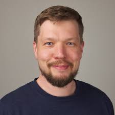 𝟵 𝘆𝗲𝗮𝗿𝘀 𝗮𝗴𝗼, 𝗜 𝗰𝗵𝗮𝗻𝗴𝗲𝗱 𝗰𝗮𝗿𝗲𝗲𝗿𝘀. Before moving into  tech, I worked as a heating technician and spent my nights and weekends  immersed in security research: hunting for zero-days…