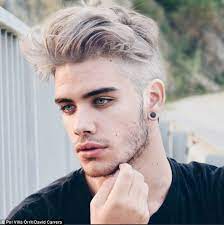 Twitter Goes Crazy For Man Who Looks Like Zayn Malik And Justin Bieber Men Blonde Hair Men Hair Color Haircuts For Men