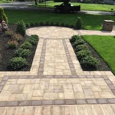 Perfect for patios as well to add outdoor accent. 20 Front Yard Paver Ideas Magzhouse