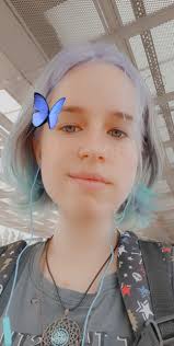 Who inspired the girls to dye their hair white?