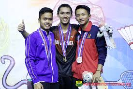 Hal yang sama juga dilakukan oleh ginting. Anthony Sinisuka Ginting Jonatan Christie Ihsan Maulana Mustofa