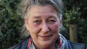 Doris Paul's Instagram, Twitter & Facebook