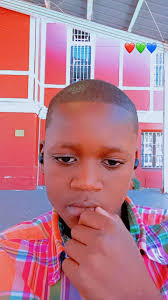 Yon elikoptè fenk debake nan Ayopò Jacmel la ki mennen kèk jounalis kap  vini kouvri vizit prezidan Kolonbi a an Ayiti