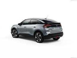 The car that offers a concrete and positive solution to today's challenges. Citroen C4 2021 Pictures Information Specs