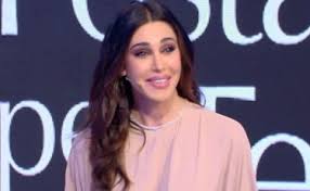 Halkımıza güven veren, halka hizmet, hakka hizmet için planlı ve programlı çalışmalarımızı sürdürüyoruz. Cap Shot And Dressed In Sausage Skin As Presented In The Studio Libero Quotidiano