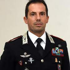 Carabinieri fermano ennesimo parcheggiatore abusivo. Carabinieri Il Maggiore Emanuele Amorosi Al Comando Della Compagnia Di Seregno Cronaca Besana In Brianza