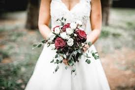 Hier erfahrt ihr, welche blumen ideal für hochzeiten sind und wie viel blumenschmuck kostet. Brautstrauss Galerie Uber 300 Brautstrausse Inspiration Vorschlage
