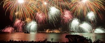 Si en 2020 les feux d'artifice avaient été majoritairement annulés, cette année la fête nationale sera célébrée comme il se doit au sein de la métropole de lyon. Tous Les Feux D Artifice Des Alpes Maritimes 06 Cote D Azur En 2021 Recreanice