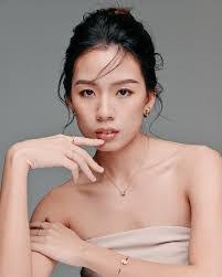 Chan Hui's Instagram, Twitter & Facebook