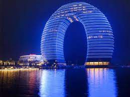 Hitta stockbilder i hd på horseshoe shaped karst rock island republic och miljontals andra royaltyfria stockbilder, illustrationer och vektorer i shutterstocks samling. Horseshoe Shaped Glowing Donut Hotel Sheraton Huzhou Hot Spring Resort Idesignarch Interior Design Architecture Interior Decorating Emagazine