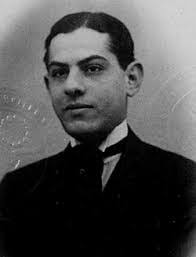 Edward Samson's Instagram, Twitter & Facebook