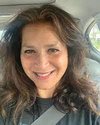 Karyn Henderson's Instagram, Twitter & Facebook