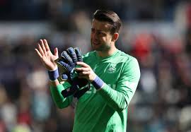 Fabianski has played a key role in the bright start to the campaign and swansea's supporters will be hoping the poland international can maintain his form between now and the end of the season. Squawka Football On Twitter Since Joining Swansea In 2014 Lukasz Fabianski Has Made More Saves 512 Than Any Other Goalkeeper In Europe S Top 5 Leagues Averaging 3 4 Saves Per Game Https T Co 0nmr590kzy