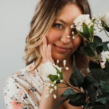 Wedding season is upon us! DM me for the best wedding package prices in  NWI! ❤️