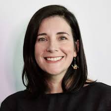 Kellie Swan's Instagram, Twitter & Facebook