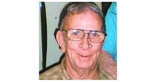 Douglas Shumate's Instagram, Twitter & Facebook