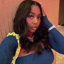 God been stepping for me 🙏🏾👑 blessed to have made it to 32 ♉️👑🍾  #May7th #TaurusGday