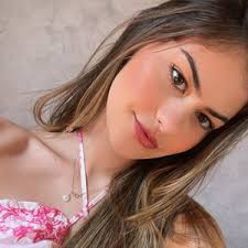 Camila Matos (@camila.matossp)