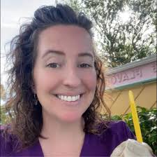 Who can install a 30 amp RV outlet in St. Pete?