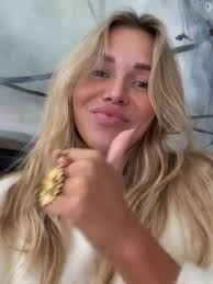 Louise Hoff (@louisehoff) • Instagram photos and videos