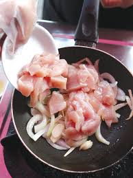 Ayam merupakan sumber protein yang tinggi dan sangat diperlukan oleh tubuh badan kita. Resepi Ayam Halia