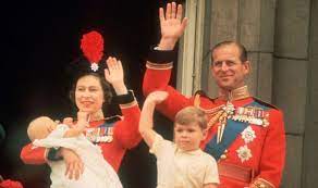 Around 1.5 million people have attended garden parties at buckingham palace or the palace of holyroodhouse in scotland since elizabeth has been on the throne. Queen Elizabeth Ii How Old Was The Queen When She Had Her Four Children Royal News Express Co Uk