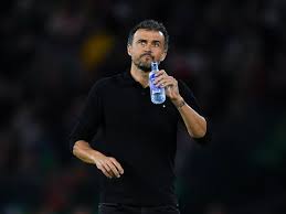 Luis enrique's side remain winless at euro 2020 as poland superstar robert lewandowski cancels out alvaro. Spain Manager Luis Enrique To Miss Tuesday S Match With Malta For Family Reasons 90min