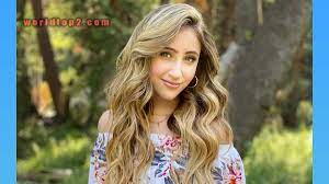 Her first screen role came on the first season of american horror story at the age of four. Ava Kolker Biography Age Height Net Worth 2021 Family C