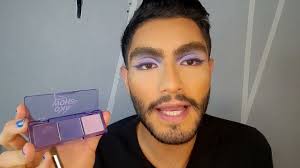 Probando maquillaje de MINISO