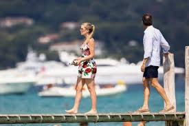 The socialite's brothers louis spencer, viscount althorp, and samuel aitken walked her down the aisle for. Lady Kitty Spencer And Michael Lewis Spotted In St Tropez Famousfix Com Post