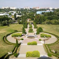 The following pages on the english wikipedia use this file (pages on other projects are not listed) Gradina Botanica Galati