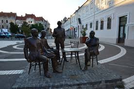 Peştera din tavanul căreia picură „aur. 10 Obiective Turistice Vazute In Oradea Si Alte 10 De Vazut Another Milestone