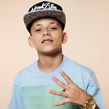 Você pode o conhecer pela musica dom dom dom, pesquisa no youtube e logo saberá tudo!! Beat Mc Pedrinho Novo By Dj Shakiro