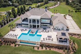 Private 0.56 acre point lot with 370 feet of year round water. Lexington Sc March 21st Elite Auctions