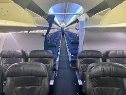 This aircraft holds 20 first class, 42 economy plus and 117 economy for a total of 179 pass. Review United Airlines 737 900 First Class Live And Let S Fly