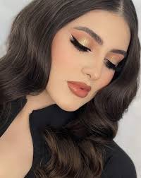 Te vaz a graduar 👩‍🎓👩🏻‍🎓👩🏼‍🎓este año tengo una super promoción  paquete de maquillaje 💄 y peinado sencillo , aparta con tiempo solo voy a  domicilio y luce radiante 🥰💌💌💌💌💌💌💌
